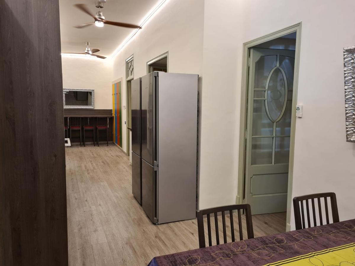 Apartaments Vicus 3 Con Vistas A La Plaza Mayor De Вик Екстериор снимка