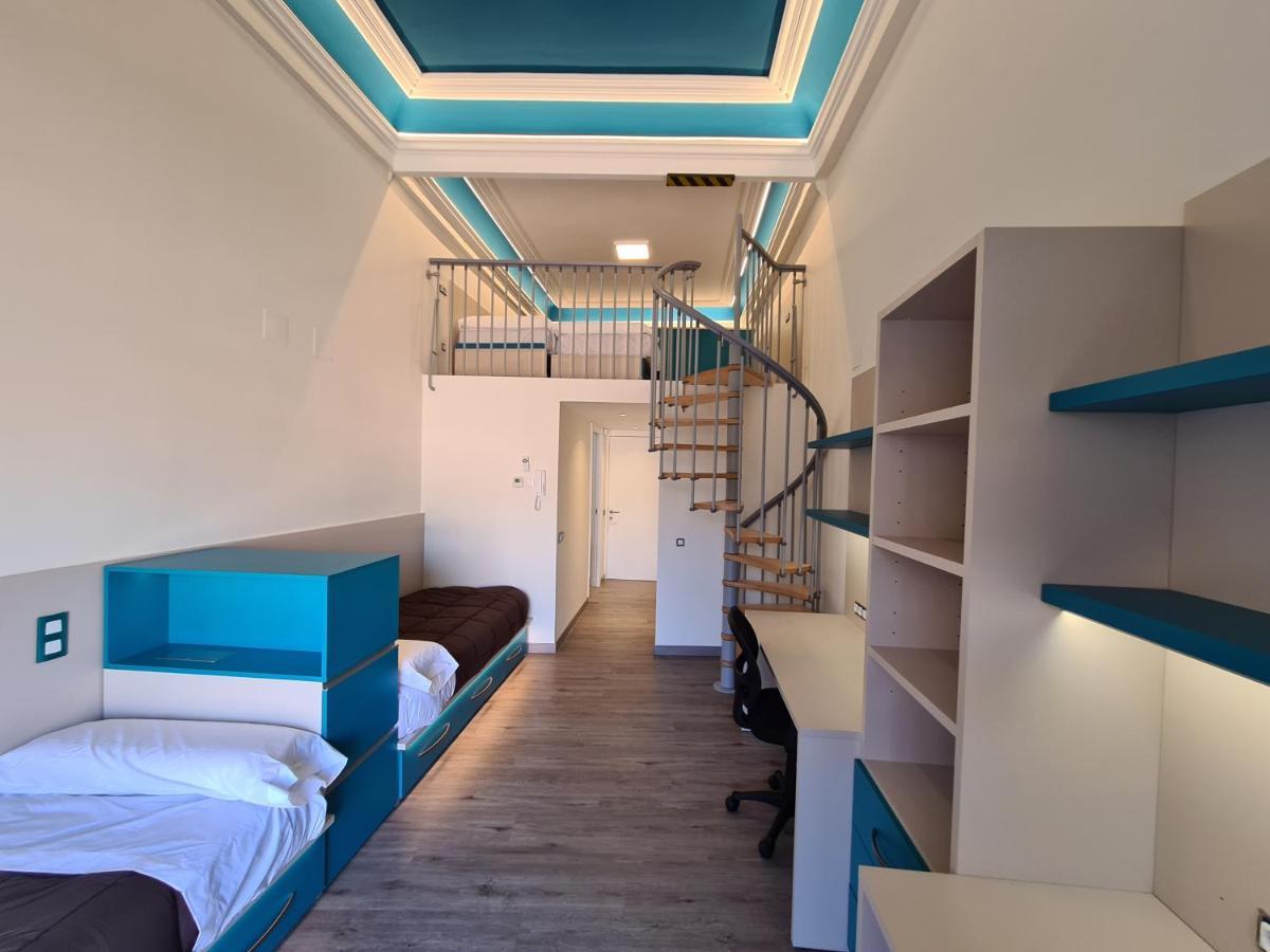 Apartaments Vicus 3 Con Vistas A La Plaza Mayor De Вик Екстериор снимка