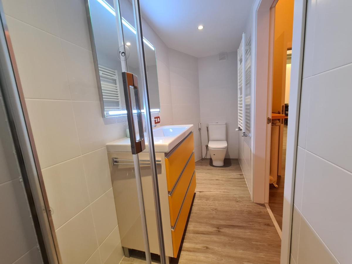 Apartaments Vicus 3 Con Vistas A La Plaza Mayor De Вик Екстериор снимка