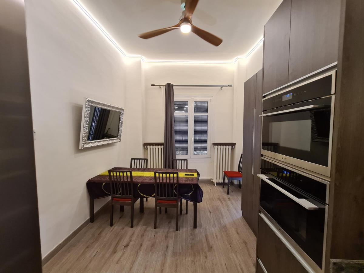 Apartaments Vicus 3 Con Vistas A La Plaza Mayor De Вик Екстериор снимка